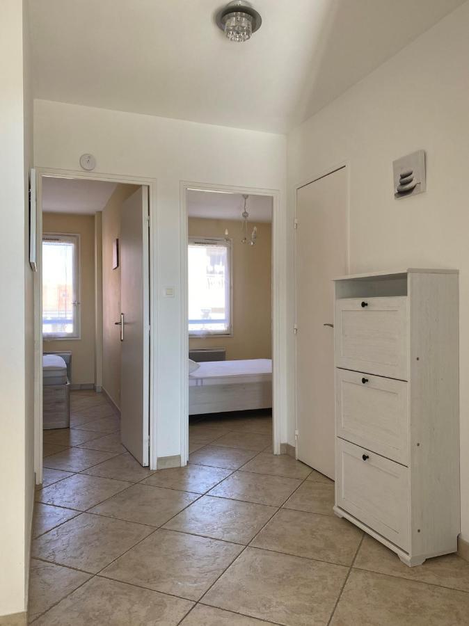 Les Locations Cinaureva "Les Iles D'Or" Apartment La Londe-les-Maures Bagian luar foto
