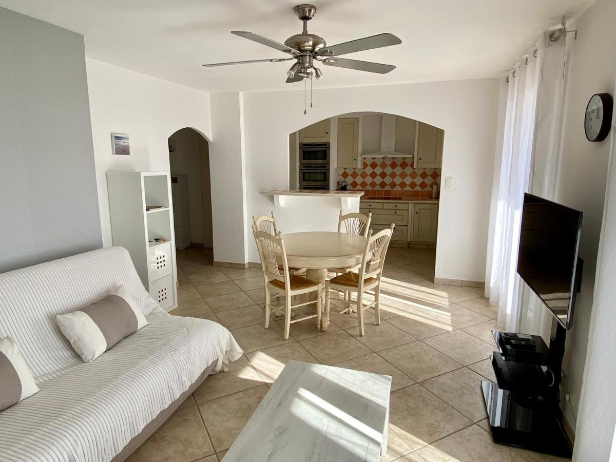 Les Locations Cinaureva "Les Iles D'Or" Apartment La Londe-les-Maures Bagian luar foto