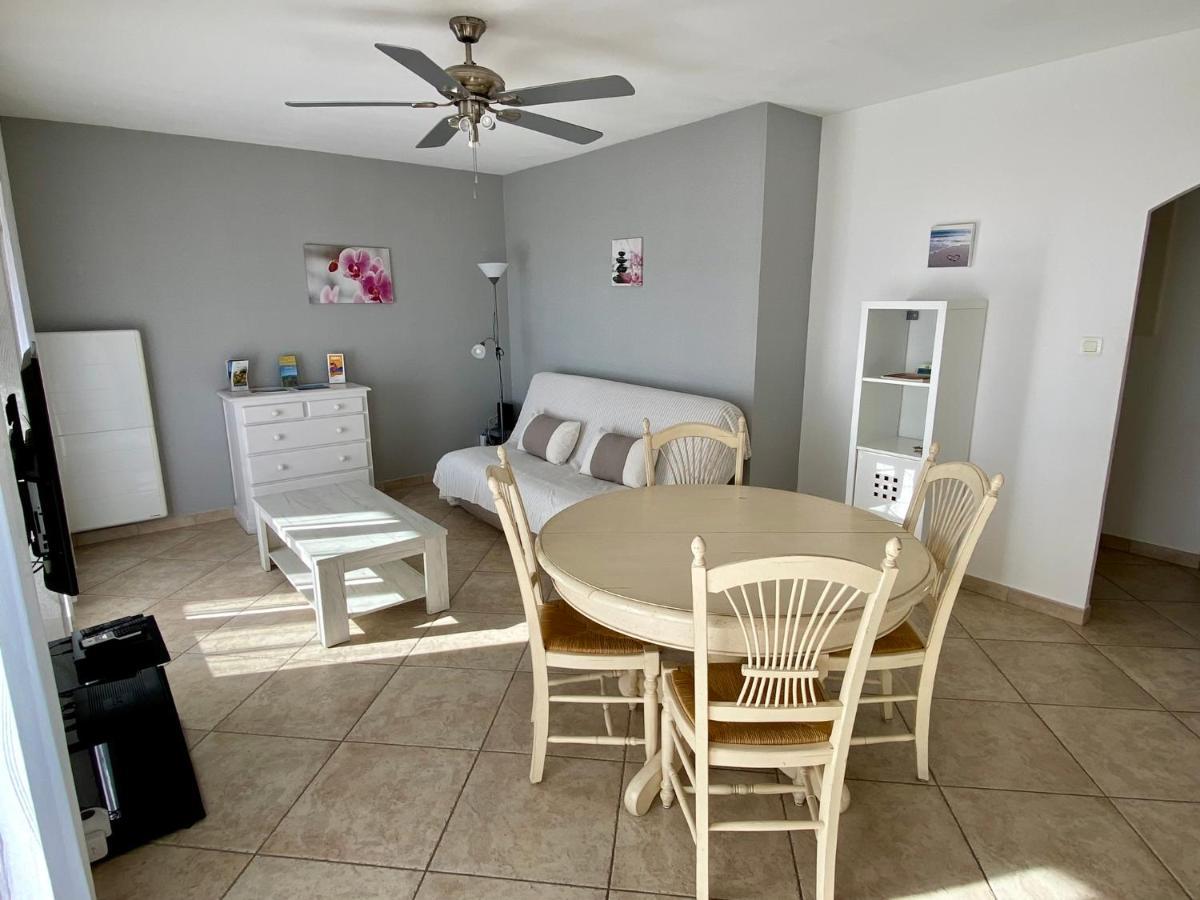 Les Locations Cinaureva "Les Iles D'Or" Apartment La Londe-les-Maures Bagian luar foto
